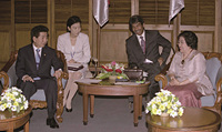 노무현 대통령, 메가와티 수카르노푸트리 인도네시아 대통령과 정상회담 이미지