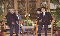 노무현 대통령, 아탈 비하리 바지파이 인도 총리와 정상회담 이미지