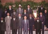 이해찬 국무총리, 아시아·아프리카 정상회의 참석 기념촬영  이미지