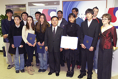 해외홍보원주관 주한외국인학생대상 Dynamic Korea에세이콘테스트의 수상자들 이미지