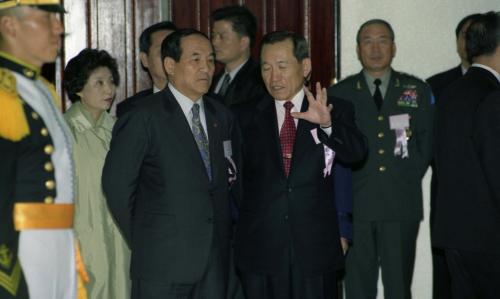 김대중 대통령 해군사관학교 졸업 및 임관식 참석 이미지