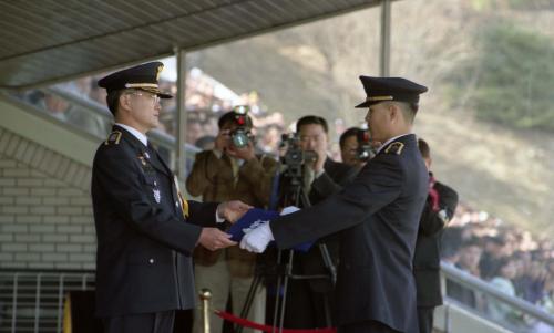 김대중 대통령 경찰대학교 제18기 졸업 및 임관식 참석 이미지