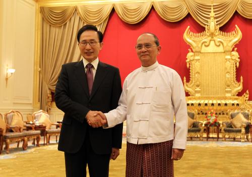 한-미얀마 정상 단독 및 확대회담 이미지