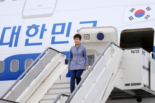 박근혜 대통령 브뤼셀 공항 도착 이미지