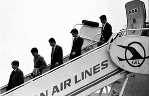 피랍 JAL기 승객 김포공항 도착 이미지