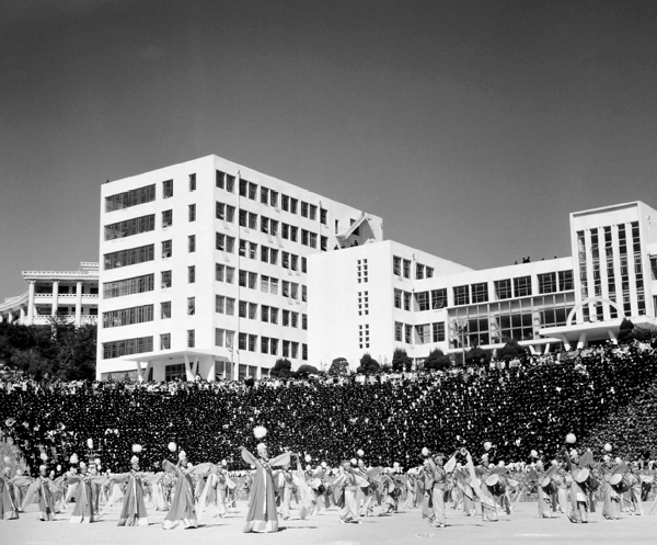 경희대학교 제17회 학원제 이미지