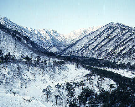 설악산 설경 이미지