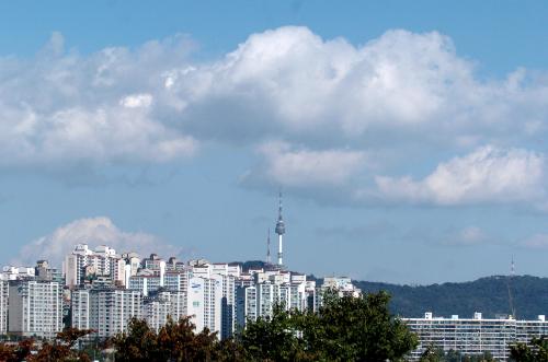 맑게 개인 서울하늘 이미지