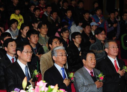 유인촌 장관 2010년 초등학교 스포츠강사 발대식 참석 이미지