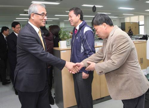 최광식 장관 신년 문화부 본부 순시 이미지