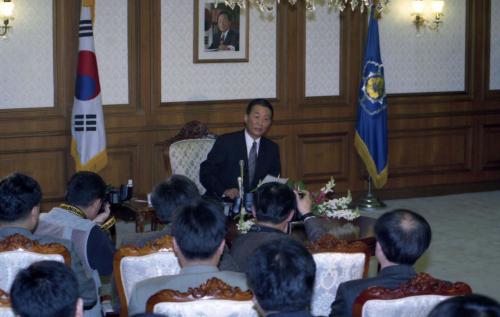 고건 국무총리 기자간담회 이미지