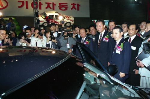 고건 국무총리 '97 서울국제모터쇼 개막식 참석 이미지