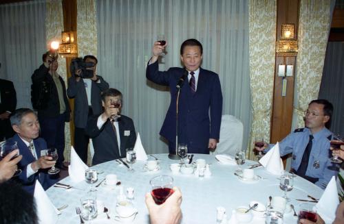 고건 국무총리 삼청동 통ㆍ반장과 오찬(기념촬영) 이미지