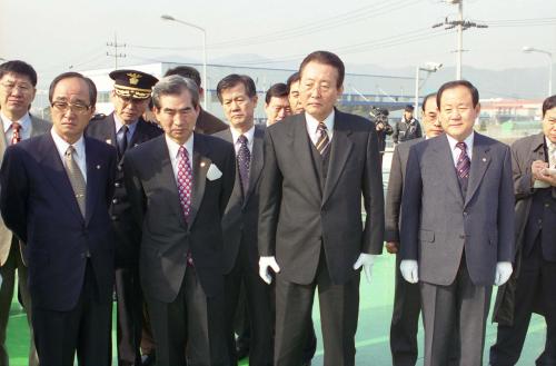 고건 국무총리 한솔제지 방문 이미지