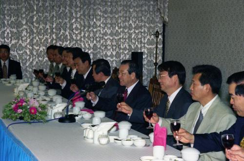 김종필 국무총리 수질개선기획단과 오찬 이미지