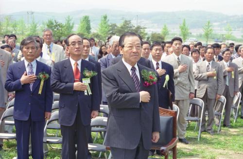 김종필 국무총리 충무공 이순신동상 건립 기공식 참석 이미지