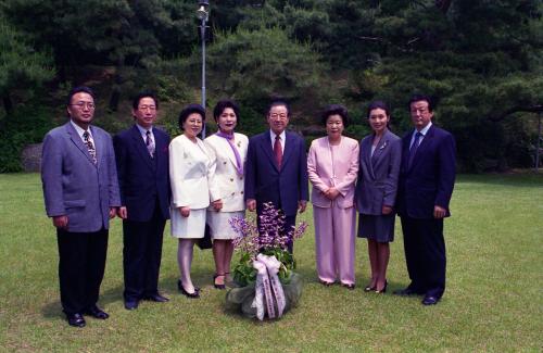 김종필 국무총리 민간오페라단 협의회 오찬, 기념촬영 이미지