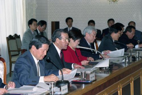 김종필 국무총리 제5차 규제개혁추진위원회의 주재 이미지