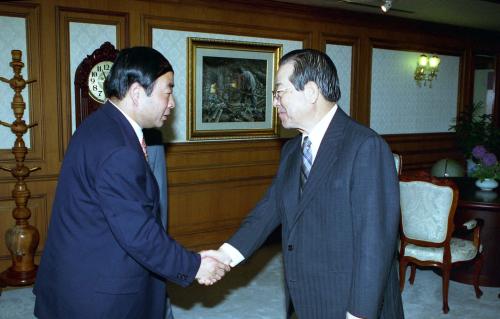 김종필 국무총리 중국 감숙성 부성장 접견 이미지