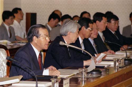 김종필 국무총리 제6차 규제개혁위원회의 주재 이미지