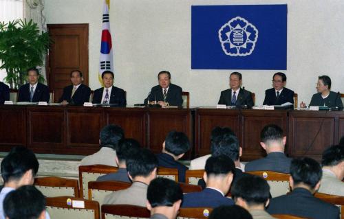 김종필 국무총리 수해대책관련 기자회견 이미지