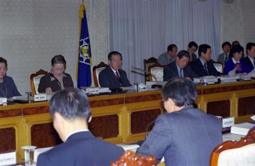 김종필 국무총리 제17차 규제개혁추진위원회의 주재 이미지