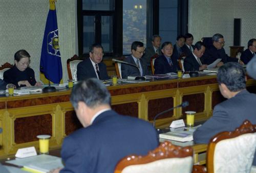 김종필 국무총리 장애인복지대책위원회 회의 주재 이미지