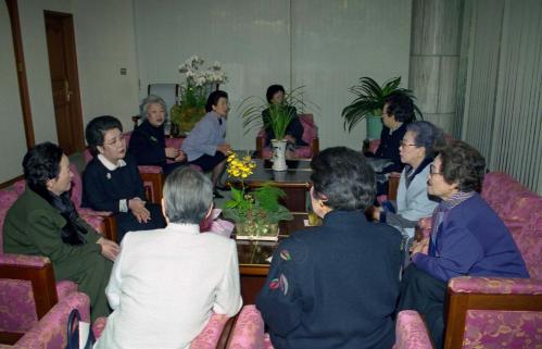 김종필 국무총리 부인 박영옥 여사 전직 장관 부인 모임 이미지