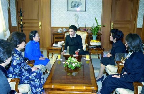 김종필 국무총리 부인 박영옥 여사 국무위원 부인 초청 오찬 이미지