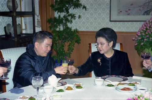 김종필 국무총리 73회 생신축하 가족모임 이미지