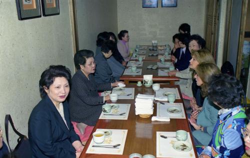 김종필 국무총리 부인 박영옥 여사 적십자 수요봉사회 오찬 이미지