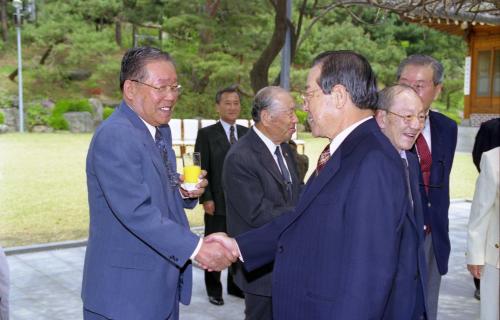 김종필 국무총리 5ㆍ16 민족상 임원 친목회 초청 오찬 이미지