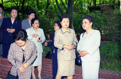 김종필 국무총리 부인 박영옥 여사 적십자 수요봉사회 오찬 이미지