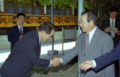 김종필 국무총리 농민단체대표 오찬 간담회 이미지