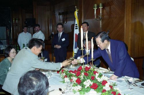 김종필 국무총리 포르투갈 교민 및 주재상사 대표를 위한 만찬 이미지