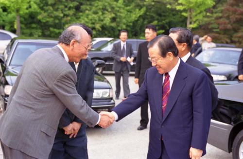 김종필 국무총리 정신문화연구원 개원21주년 기념 학술회의 참석 이미지