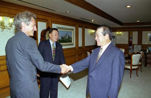 김종필 국무총리 독일 SAP사 회장 접견 이미지