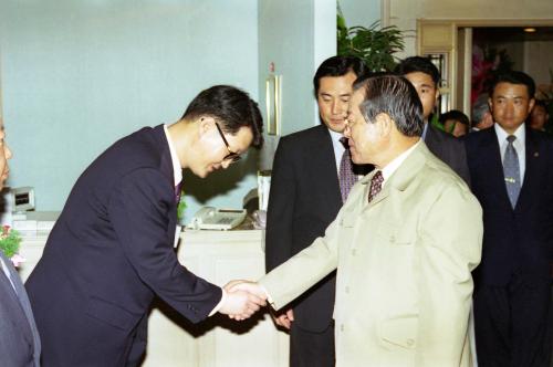 김종필 국무총리 한국기자협회 창립 35주년 기념 리셉션 참석 이미지