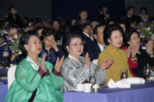 김종필 국무총리 부인 박영옥 여사 한ㆍ일 양국 여성지도자교류 세미나 만찬 이미지