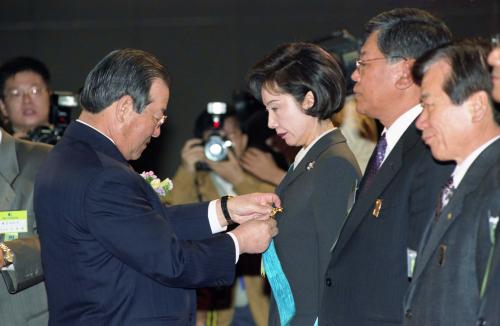 김종필 국무총리 제25회 전국품질경영대회 시상식 참석 이미지