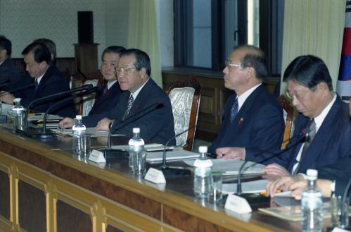 김종필 국무총리 제4차 사회보장심의위원회 회의 주재 이미지