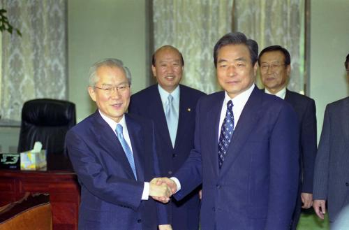 이한동 국무총리 이회창 한나라당 총재 예방 이미지