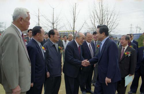 이한동 국무총리 연천 노동지구농촌용수개발사업 기공식 참석 이미지