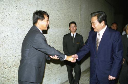 이한동 국무총리 아랍에미리트 진출기업 및 교민대표 초청 만찬 이미지