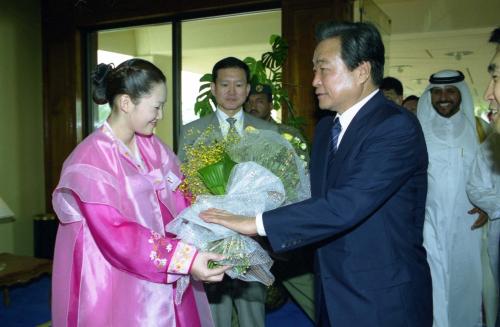 이한동 국무총리 카타르 방문, 교민대표 환영식 이미지