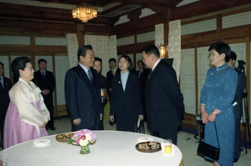 이한동 국무총리 앵흐벌드 울란바토르시장 내외분을 위한 오찬 이미지