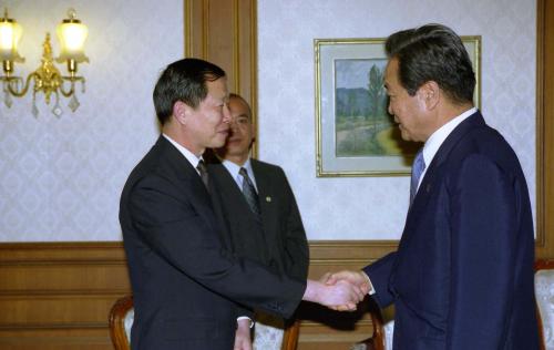 이한동 국무총리 리롱롱 중국 국가경제무역위원회주임 접견 이미지