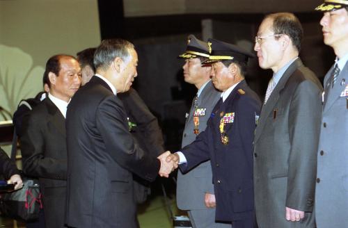 김석수 국무총리 제40주년 소방의 날 기념식 참석 이미지