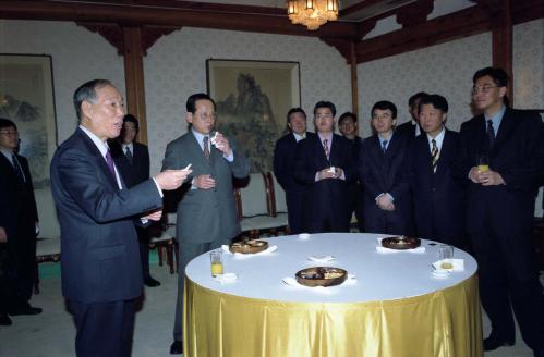 김석수 국무총리 동남아시아국가연합(ASEAN)과 한ㆍ중ㆍ일 정상회의 수행원단을 위한 오찬 및 기념촬영 이미지