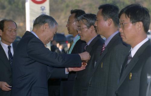 김석수 국무총리 백제문화권 개발사업 '백제큰길' 준공식 참석 이미지